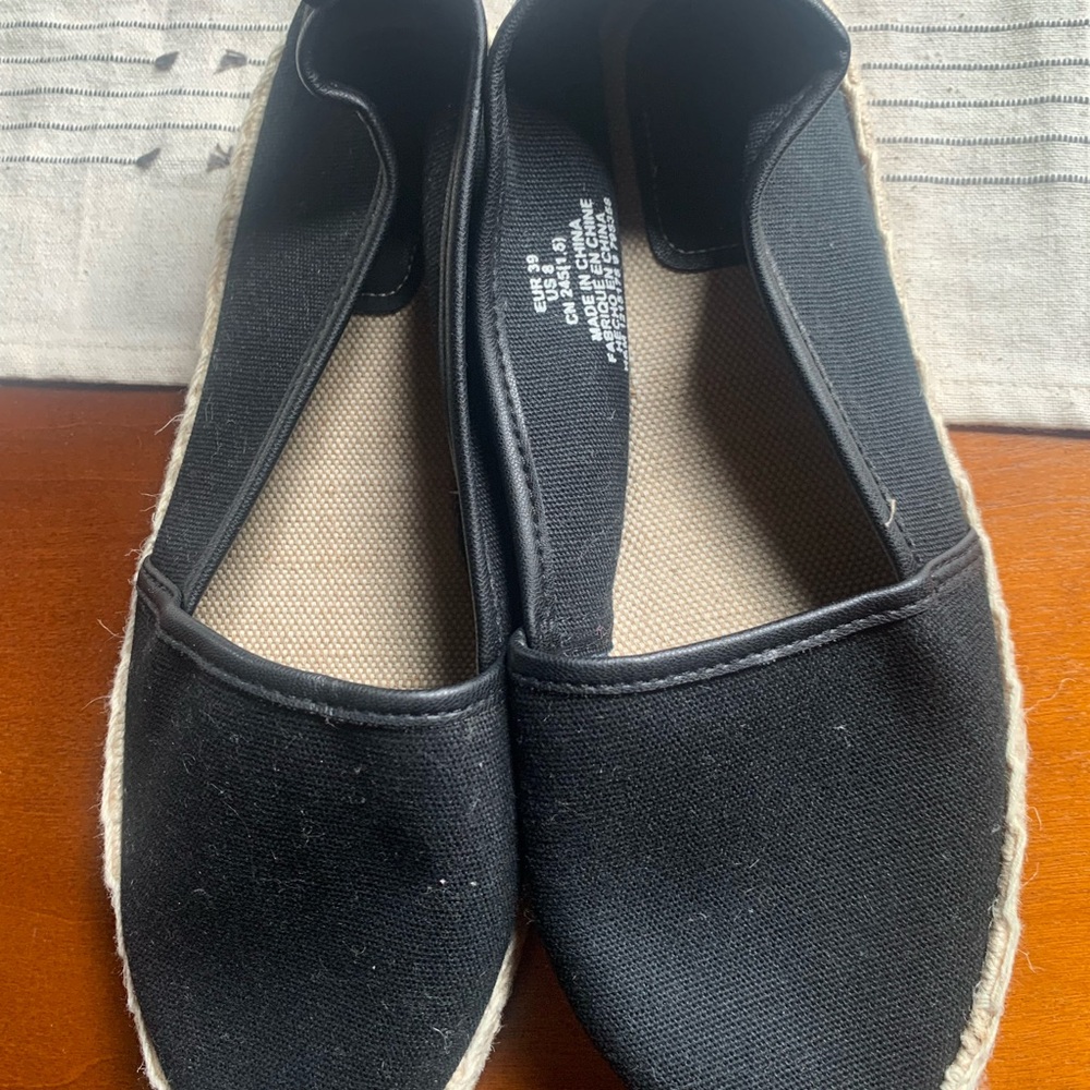 NWOT H&M Black Espadrille Flats SZ. 8
